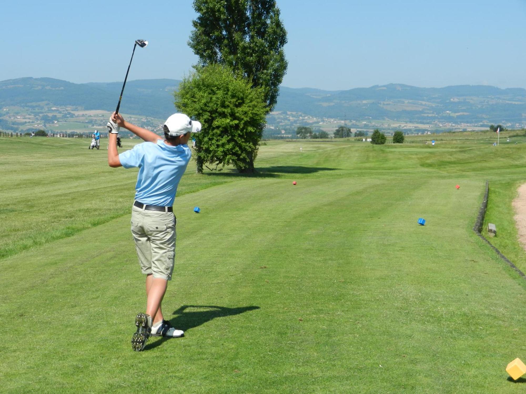 Chateau De Champlong Table Hotel **** Golf & Spa 维勒雷斯特 外观 照片