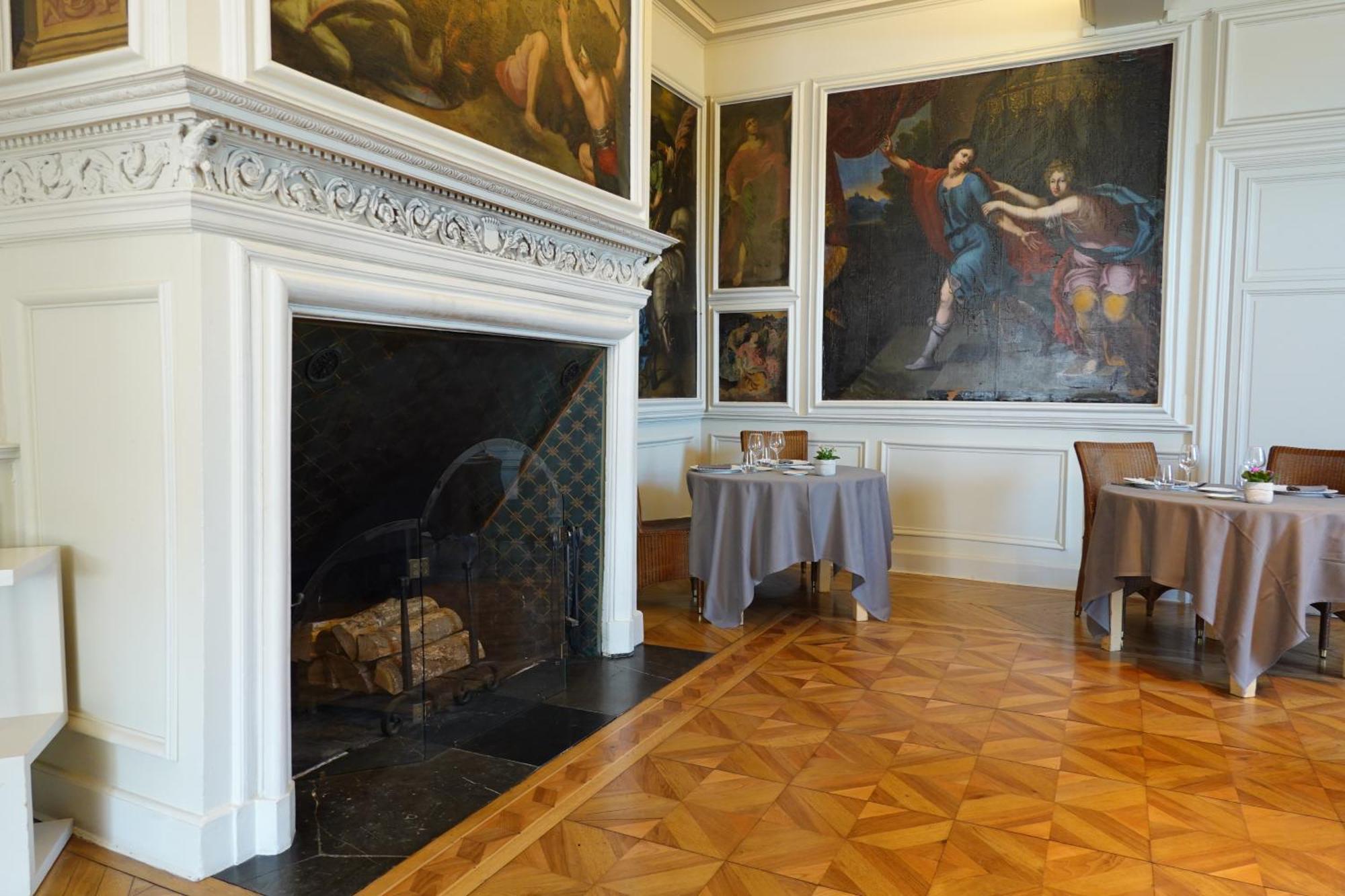 Chateau De Champlong Table Hotel **** Golf & Spa 维勒雷斯特 外观 照片