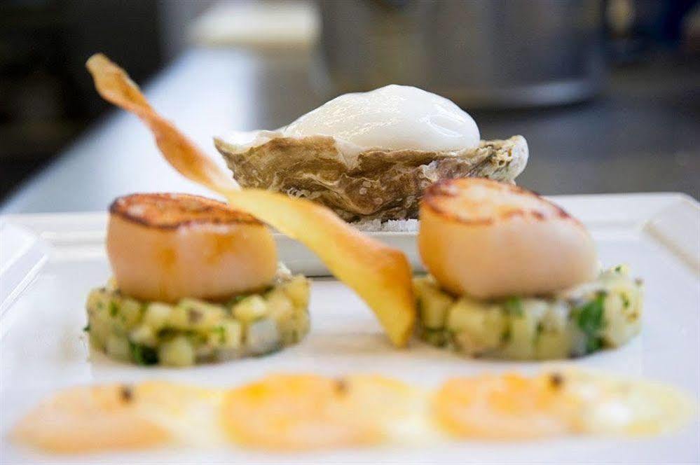 Chateau De Champlong Table Hotel **** Golf & Spa 维勒雷斯特 外观 照片